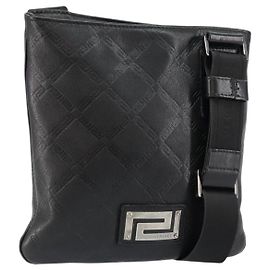 Bolsa de Ombro Gianni Versace Gureka em Couro Preto e Prata Auth bs30000 Preto Prata