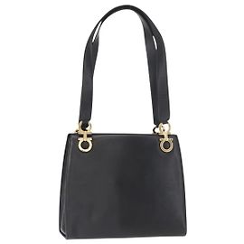 Bolsa de Ombro Gancini em Couro Preto e Ouro Auth 157016 da Salvatore Ferragamo Preto Dourado