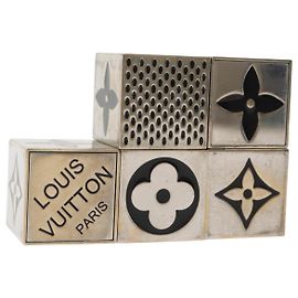 LOUIS VUITTON Monogramm Gamecube Briefbeschwerer Metall Silber M99454 LV Auth 143026 Silber