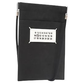 Autre Marque Bolsa de Ombro para Telefone Maison Margiela em Couro Prata Preto Auth 145607 Preto Prata