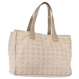 CHANEL Nova Bolsa Tote de Viagem Nylon Bege Ouro CC Auth bs30087 Bege Dourado