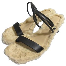 Autre Marque CHARLES & KEITH Nappa Leather Sandals Black Beige