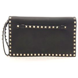 Valentino Garavani Valentino Leather Rockstud Clutch Bag Black
