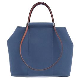Hermès Cabag PM Handtasche Rot Blau