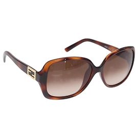 Gafas de sol FENDI de plástico Marrón Oscuro Auth 149774 Marrón oscuro