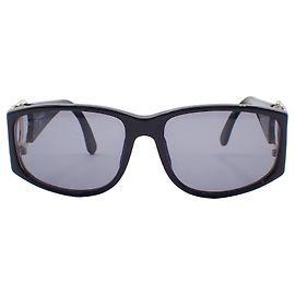 Chanel Logo CC Plastic Black