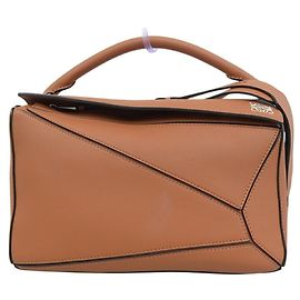 Bolsa de mão Loewe Puzzle Medium em couro Marrom