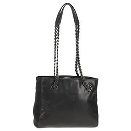 Bolsa de Ombro com Corrente Prada em Couro e Nylon Preto Auth ep12271 Preto