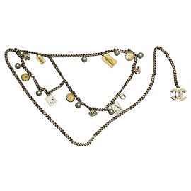 Cinto Chanel com Charms Dourado em Metal Dourado