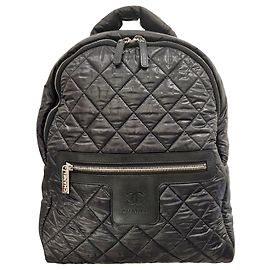 CHANEL Coco Mark Cocoon Rucksack Schwarz