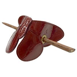 Barrette Papillon Vernis Louis Vuitton Rouge Bordeaux