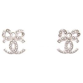 Orecchini Chanel Fiocco Metallo Argentato e Strass Argento