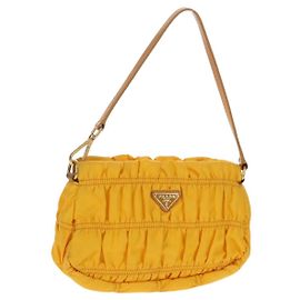 Pochette Tessuto Gaufre Mini de Prada Jaune