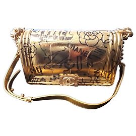 Chanel Edição limitada Sac Boy novo Dourado