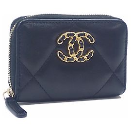 Chanel 19 Coin Case Black