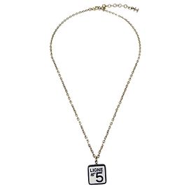 Collana Pendente Chanel CC No.5 Metallo D'oro