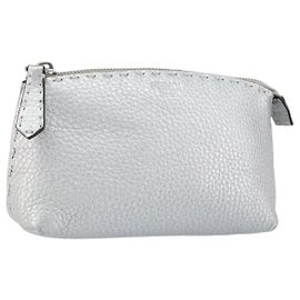 Fendi Selleria Leder-Zip-Tasche Silber