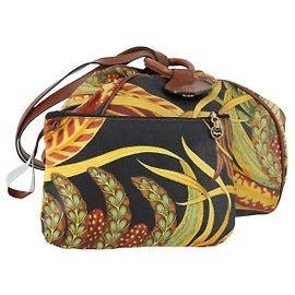 Bolsa de ombro com padrão botânico Salvatore Ferragamo em PVC multicolorido Auth gh1445 Multicor Dourado
