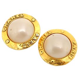 Orecchini a clip in perla finta Chanel Altro