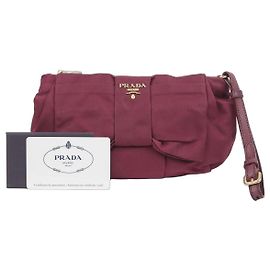 Prada Bolso con Detalle de Cinta Roja