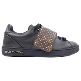 Baskets Louis Vuitton Marron Noir