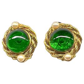 Boucles d'oreilles clip-on en pierre verte Gripoix 2071 de Chanel Doré Vert