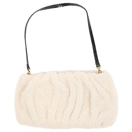 Clutch Staud Bean de shearling blanco beige Blanco Beige