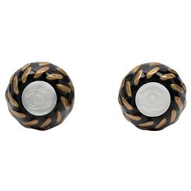 Orecchini Clip Coco Mark di Chanel Nero D'oro