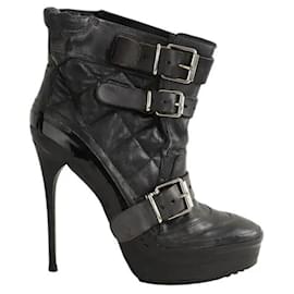 Burberry Black leather boots Black