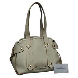 Bolsa tote de couro marfim Salvatore Ferragamo Cru