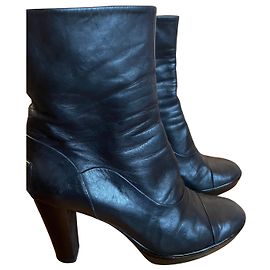Tod's  Bottines en cuir noir TOD’S – Élégance italienne intemporelle  Noir