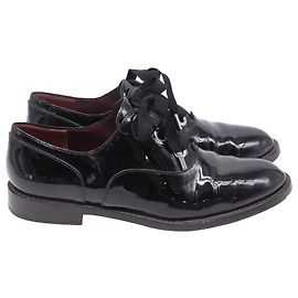 Scarpe Oxford stringate Marc Jacobs in pelle verniciata nera Nero