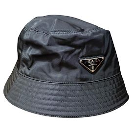 Chapéu bucket com logo triangular RE-NYLON da Prada Preto