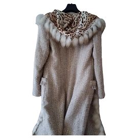 Autre Marque Maria Grazia Severi Langer Wollmantel Beige mit Kunstfell Beige