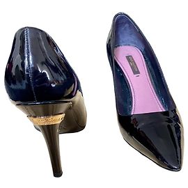 Louis Vuitton Vintage Heels – 2008 Edition – Size 37½ Black