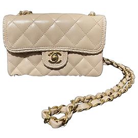 Chanel Timeless Bolsa de mão em couro matelassé rosa Rosa