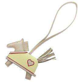Hermès Hermes Rodeo Robeo Cool PM Heart White Keychain White