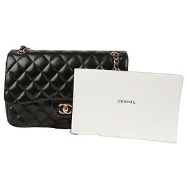Chanel Borsa a tracolla classica con pattina grande Nero