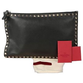 Valentino Rockstud Clutch Black