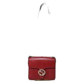 Bolsa transversal Gucci em couro vermelho com logo G entrelaçado Vermelho