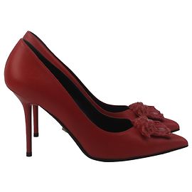Versace La Medusa Pointed-Toe Pumps in Red Leather Red Dark red