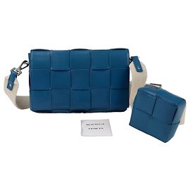 Bottega Veneta Bolsa transversal de ombro com alça de cassete tecida Azul
