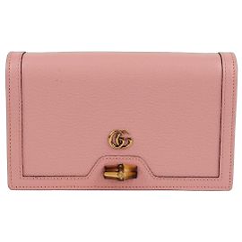 Gucci Bolsa crossbody mini Diana em bambu Rosa