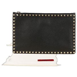 Valentino Rockstud Clutch Black