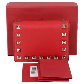 Valentino Billetera Rockstud Roja