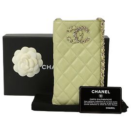 Chanel Supporto per telefono e borsa a tracolla con logo Caviar Skin Verde