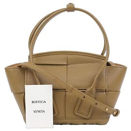 Bottega Veneta Sac à main Arco Mini Tote Marron