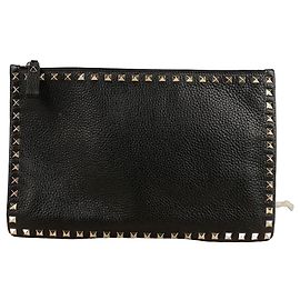 Valentino Rockstud Clutch Black