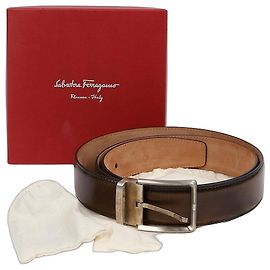 Salvatore Ferragamo Tamaño del cinturón Castaño