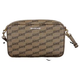 Balenciaga Borsa a tracolla BB Logo Camera Marrone